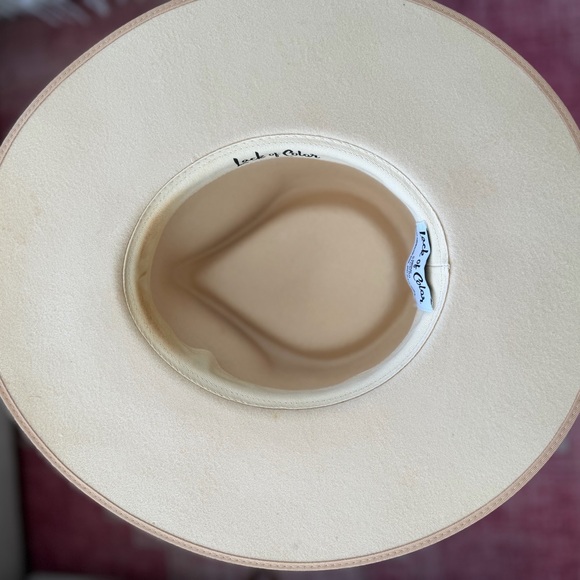 Lack Of Color Rancher - Picture 8 of 9